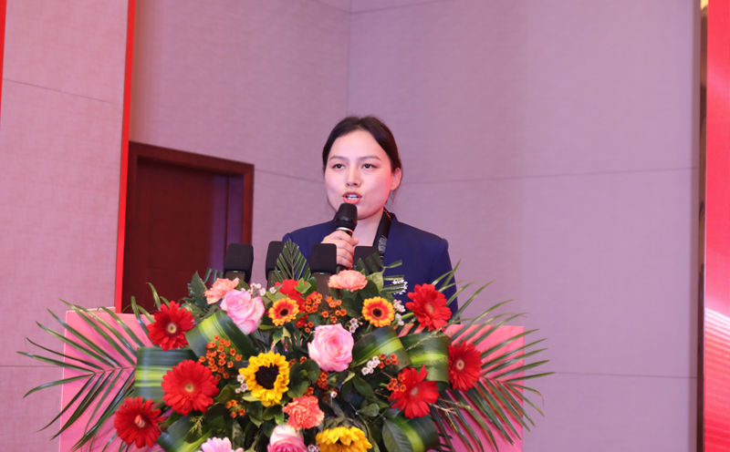 EE5A0911_副本.jpg